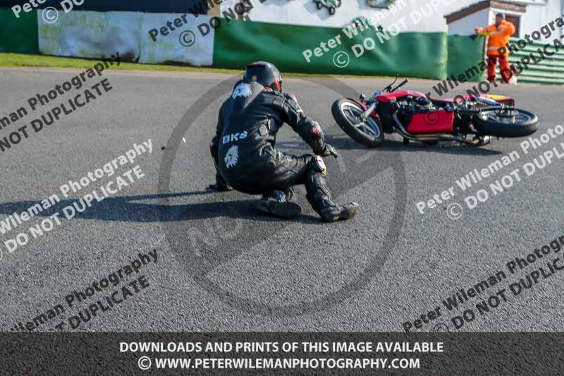 PJM Wedding Photography;enduro digital images;event digital images;eventdigitalimages;mallory park;mallory park photographs;mallory park trackday;mallory park trackday photographs;no limits trackdays;peter wileman photography;racing digital images;trackday digital images;trackday photos